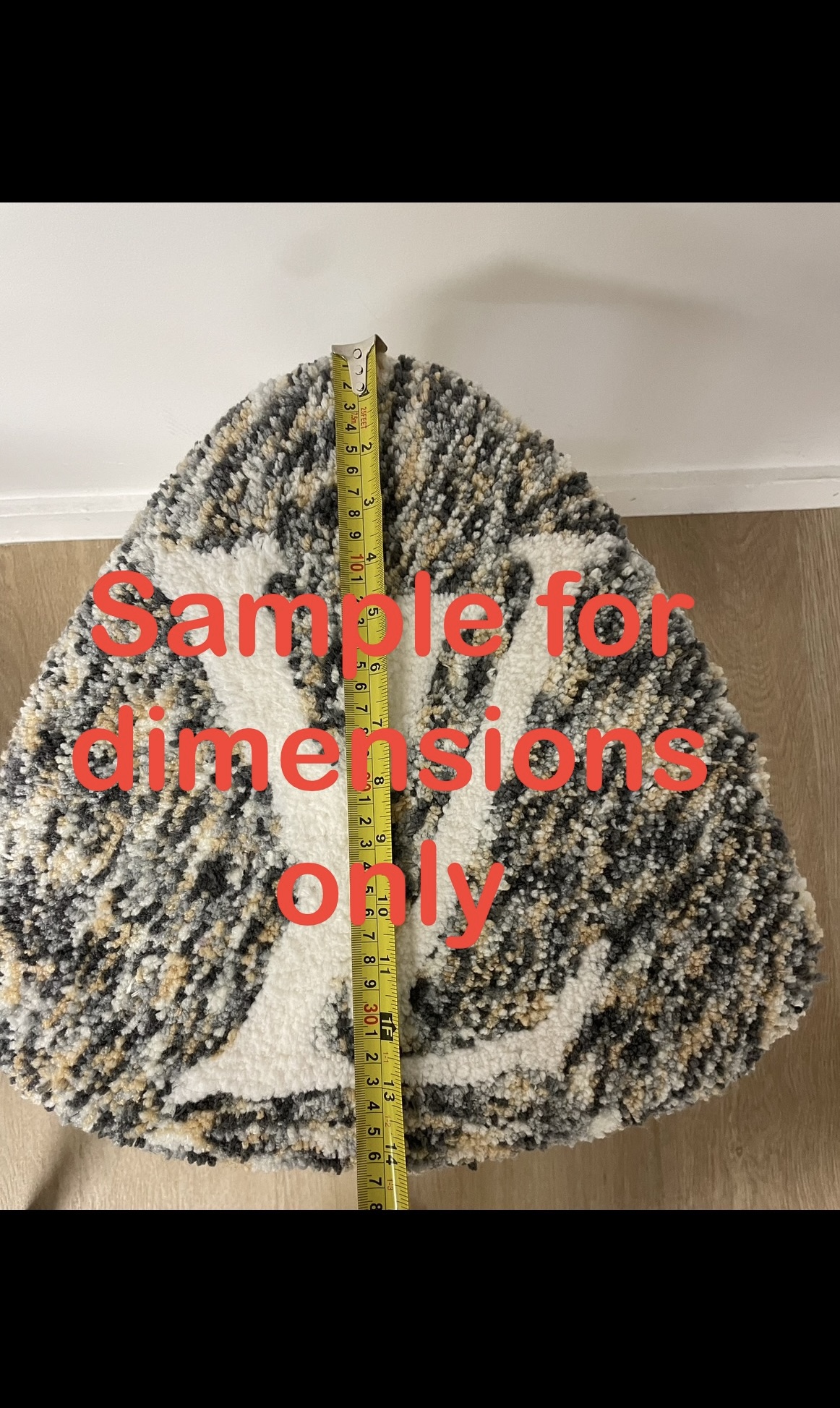 Louis Vuitton design stool with tufting top image indicator(3)