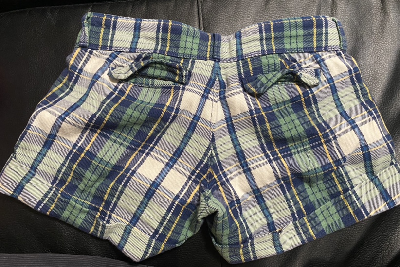 Abercrombie and fitch New York. Size 00. Green image indicator(2)