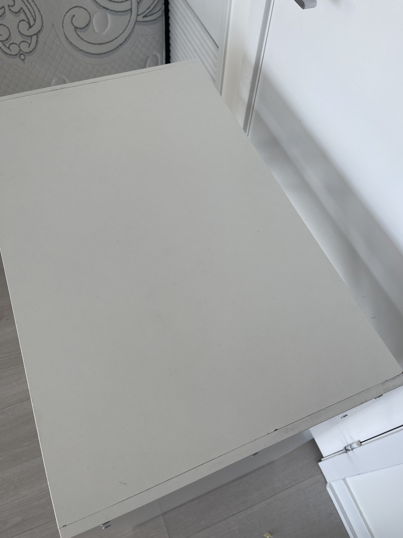 Small white desk - photo 3