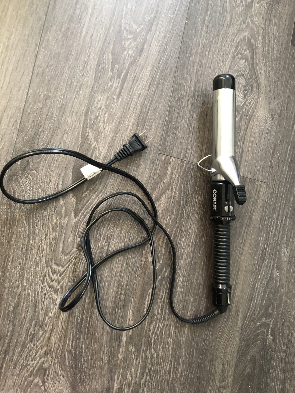 curling iron thumbnail
