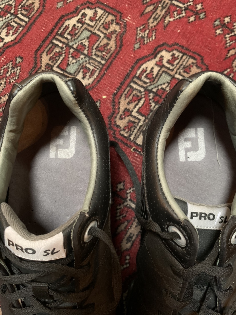 Golf shoe men’s 9.5 like new image indicator(4)