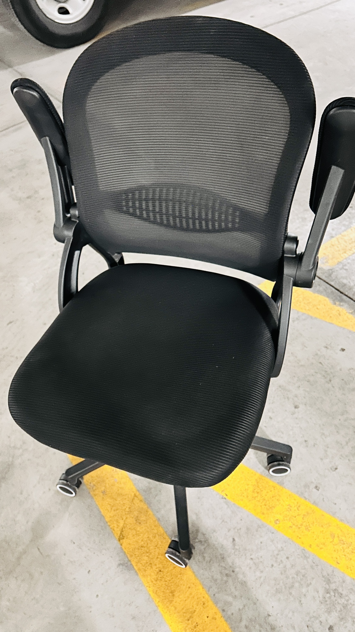 Adjustable Office Chair - photo 2