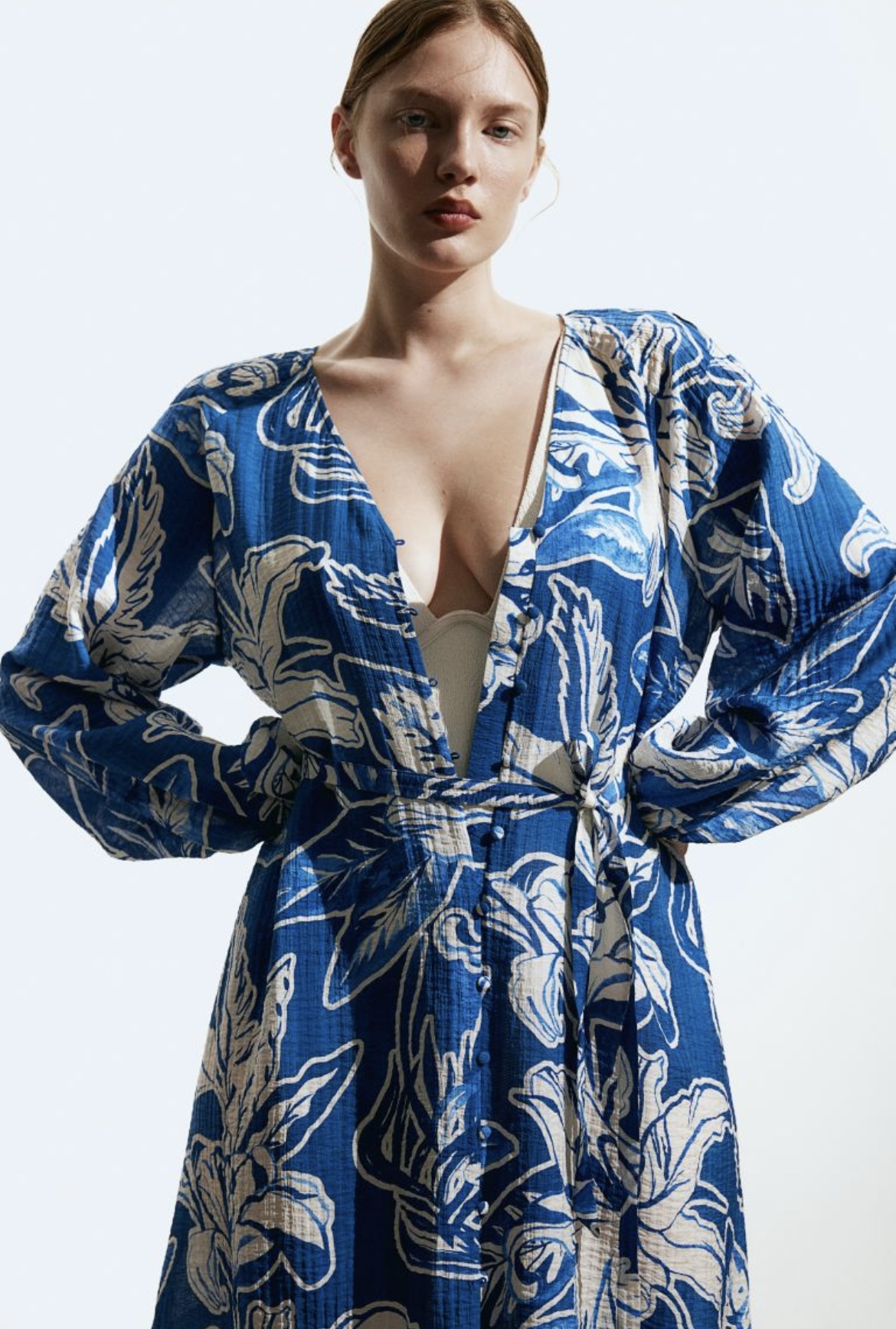 H&M tie-belt crepe dress image indicator(6)