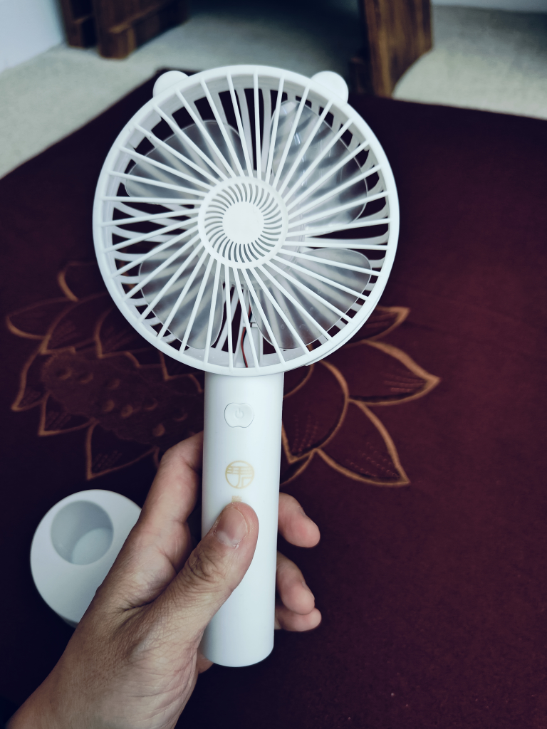 Brand New Portable Fan with USB Charge and Stand image indicator(2)