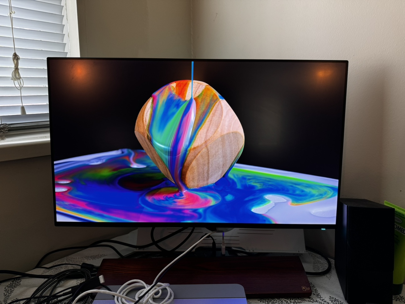 Gaming monitor(dell alienware -aw2721d) - photo 2