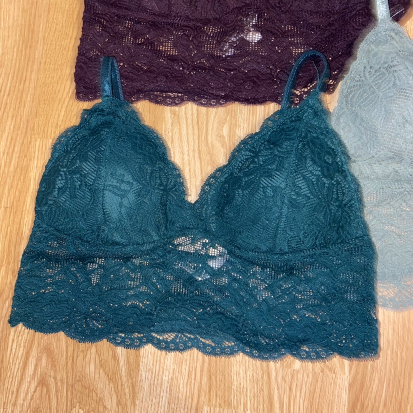 3 Bralettes Size Large image indicator(2)