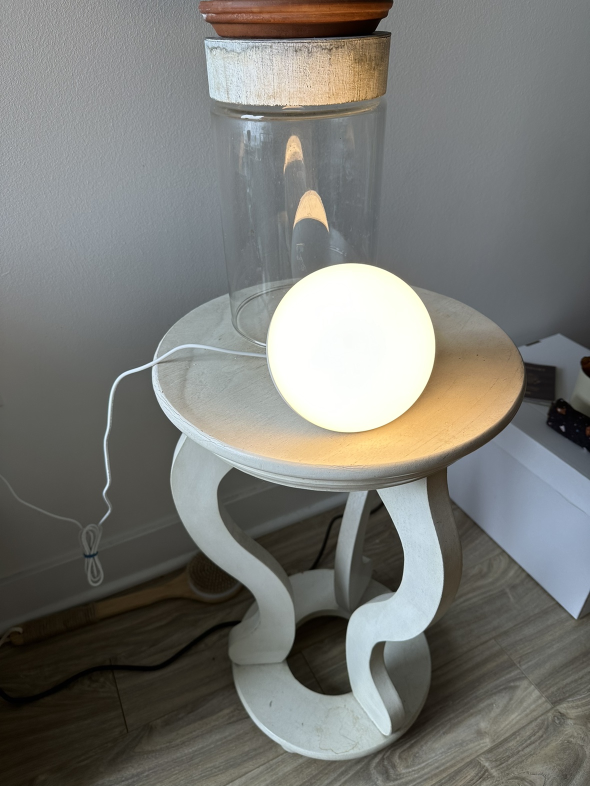Globe Smart Lamp