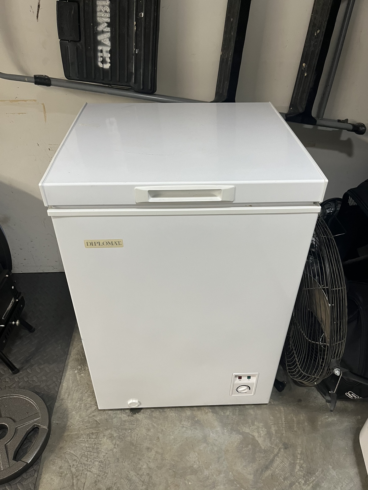 Danby Diplomat 3.5 cubic feet freezer