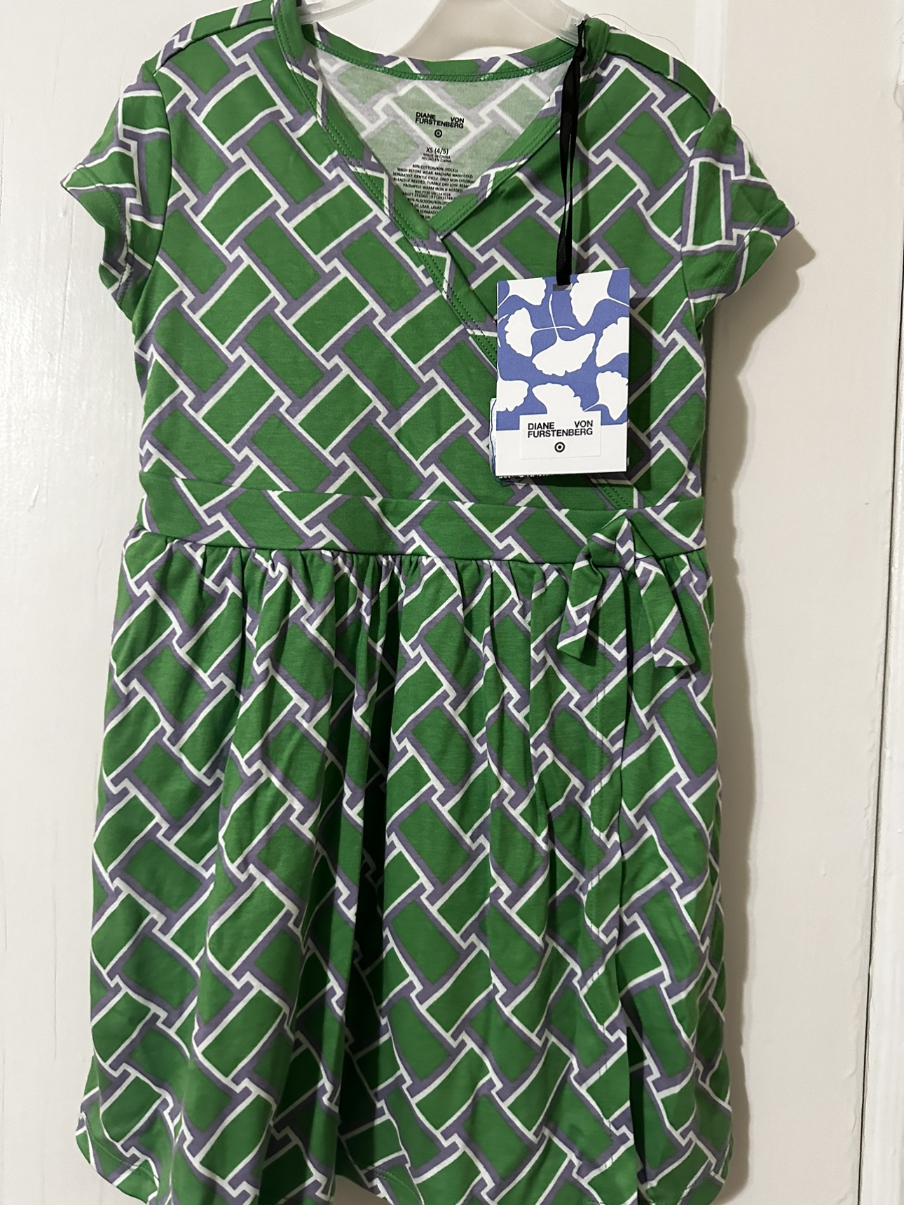 Green dress - photo 2