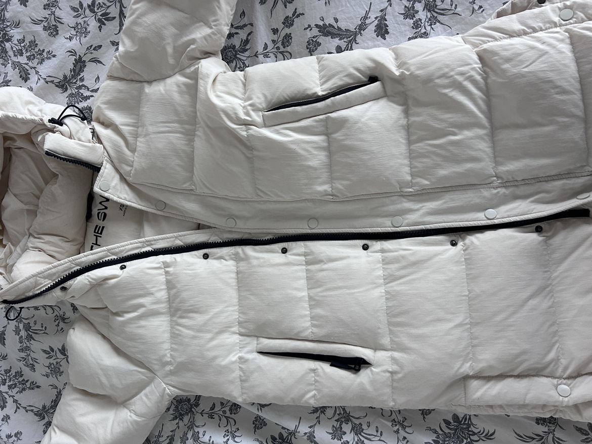 Aritzia super puff down jacket - photo 3