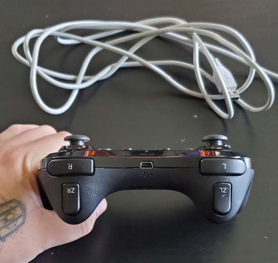 black Wii U Pro Controller - photo 3