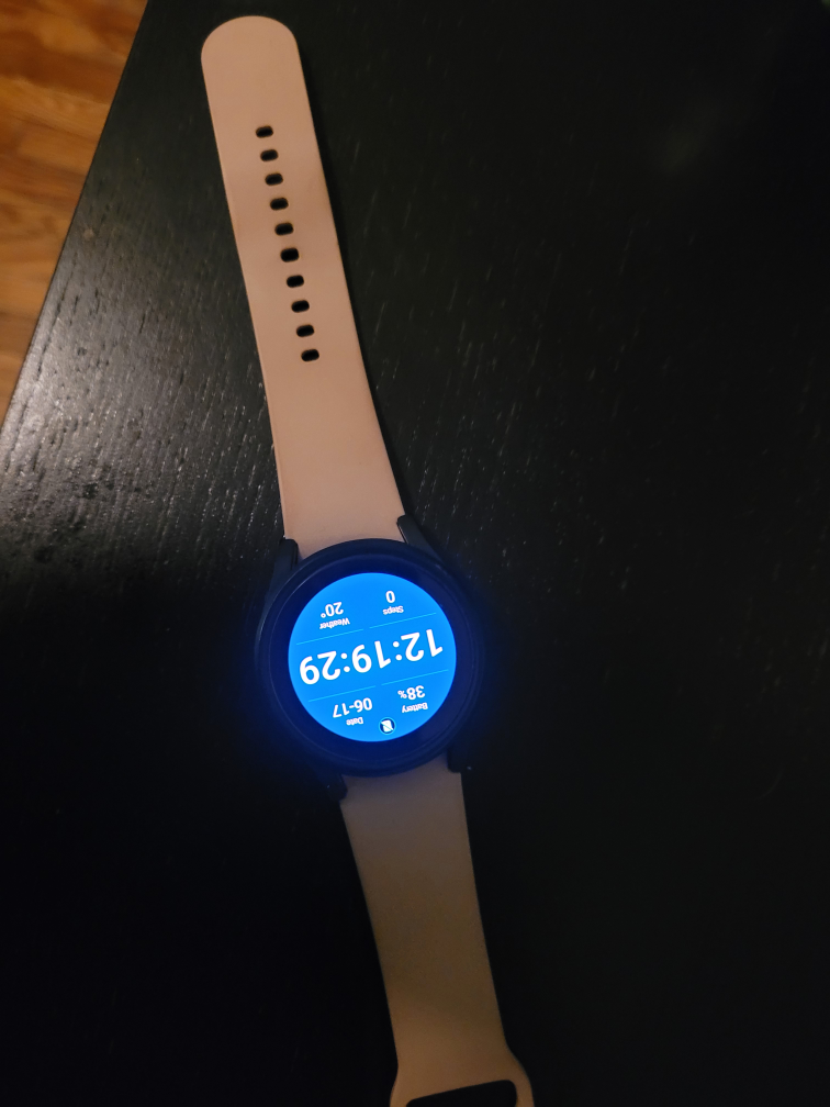 Samsung galaxy watch 4 thumbnail
