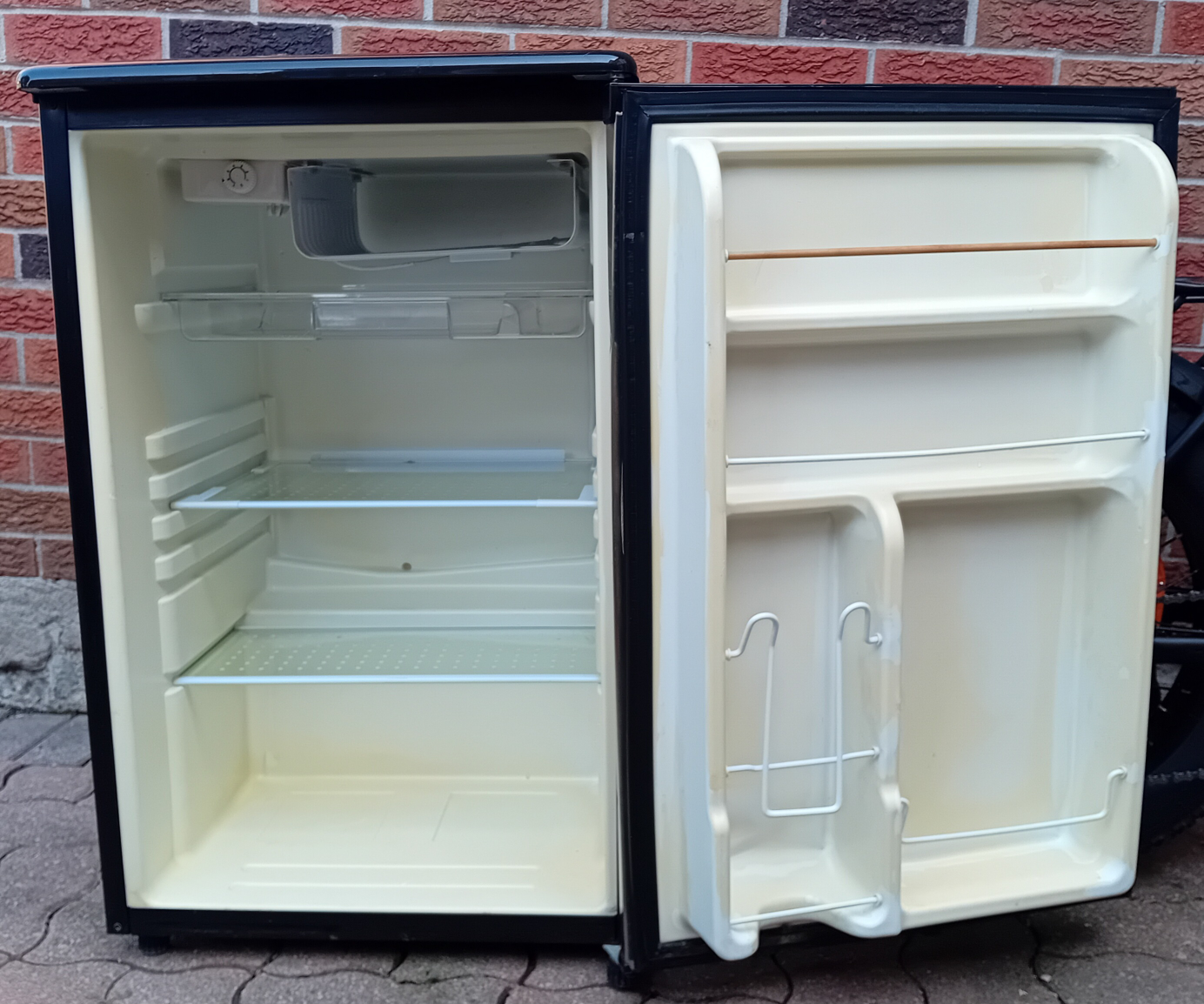 Small fridge for sale - photo 2