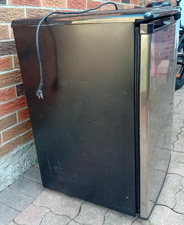 Small fridge for sale - photo 3