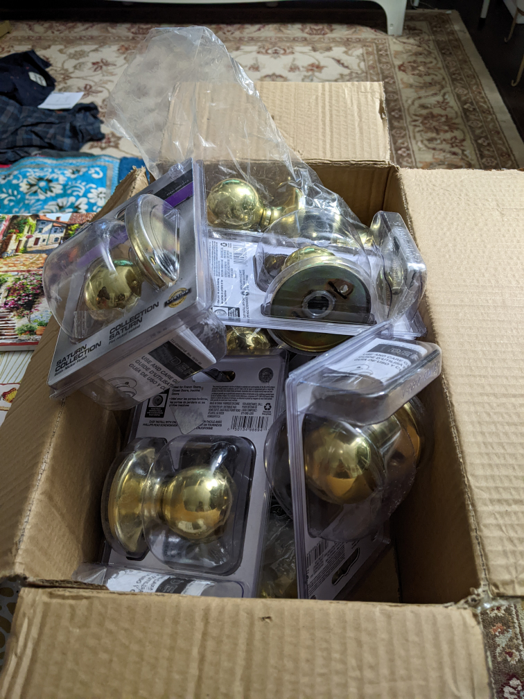 gold door knobs image indicator(4)