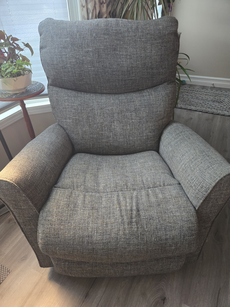 lazy boy chair thumbnail