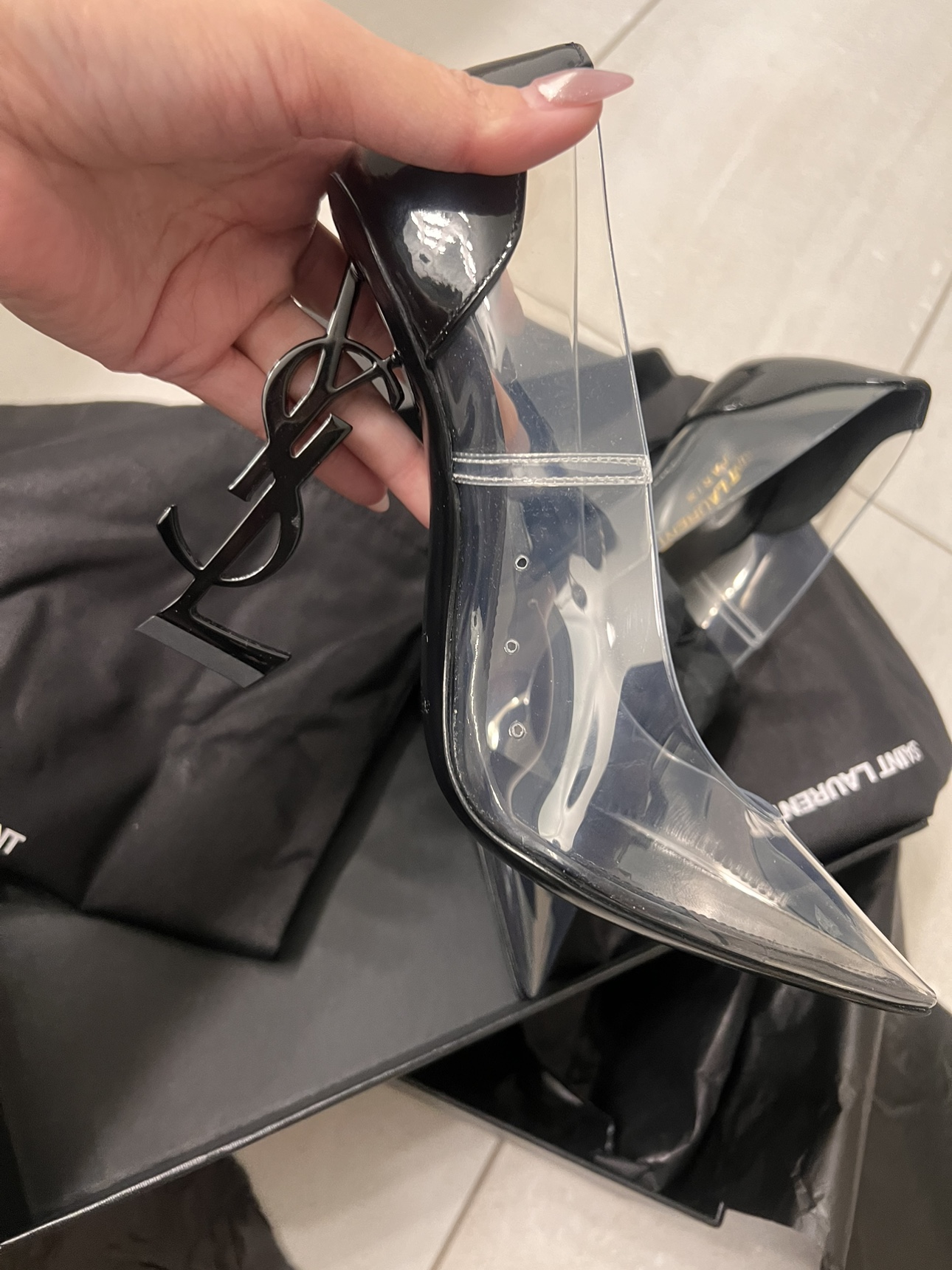 YSL PVC pumps image indicator(4)