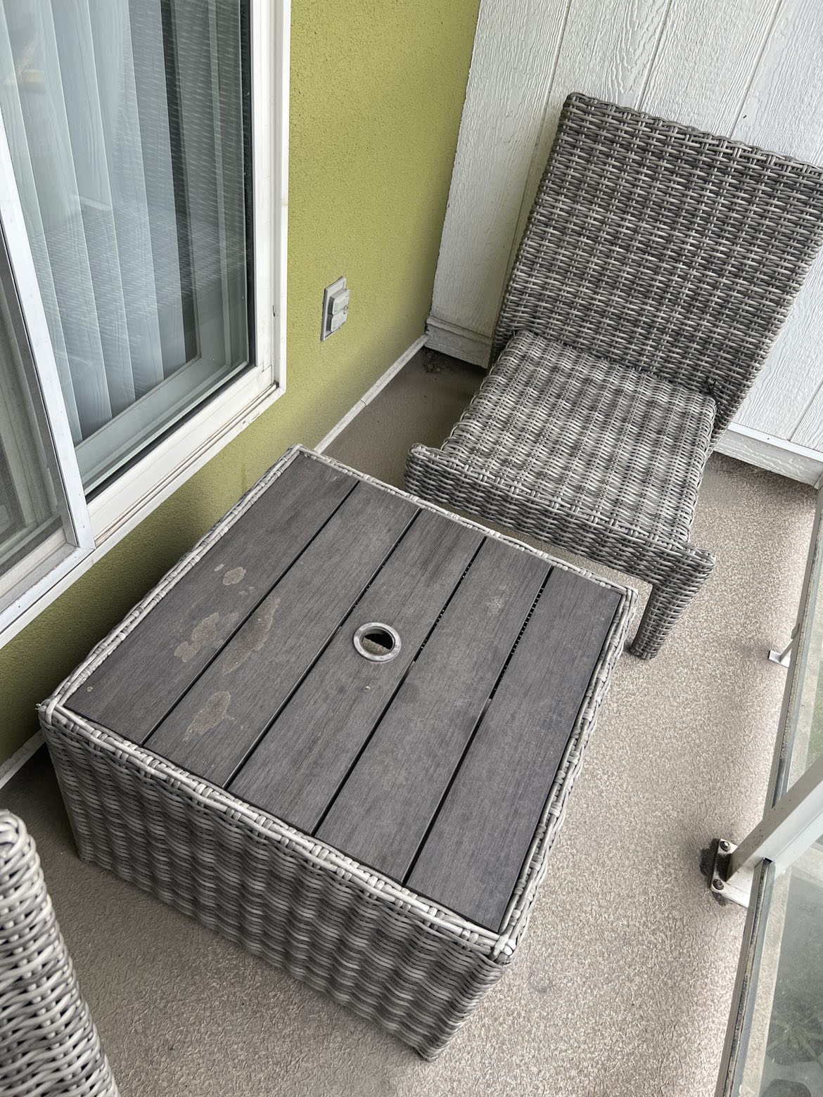 2 chairs and table for balcony or wherever you want - photo 2