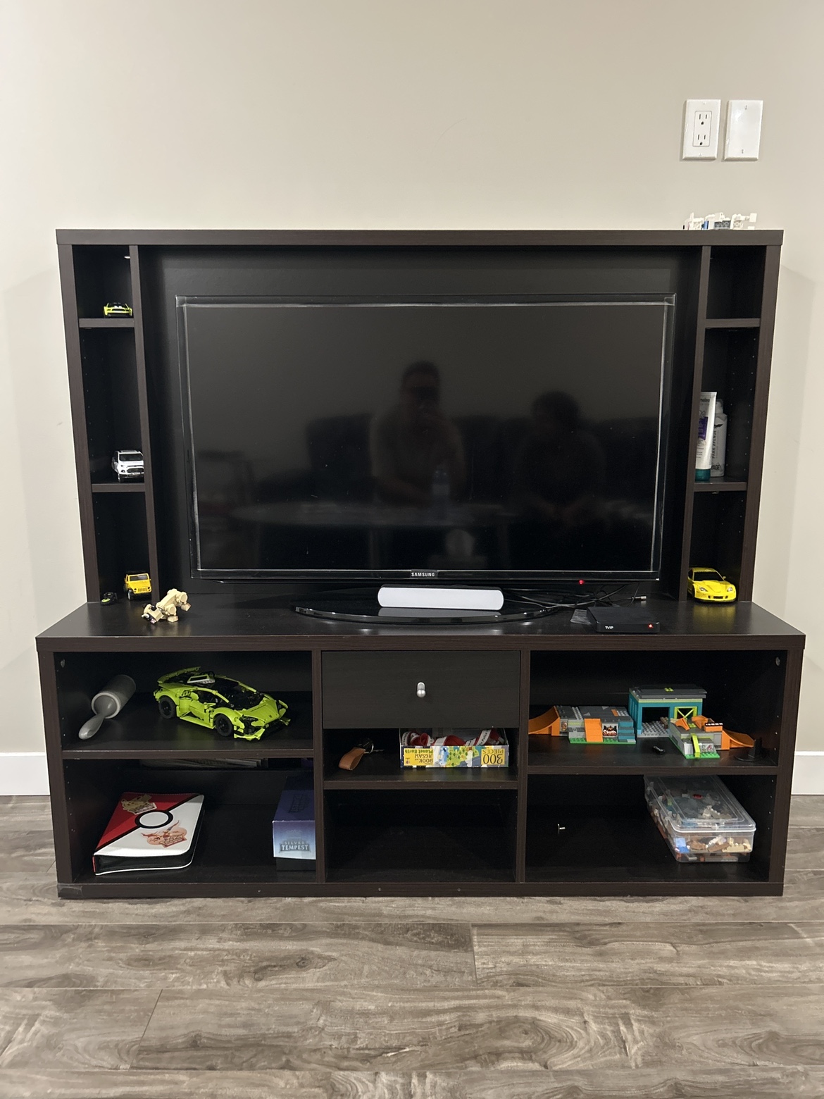 Brand new sofa , coffee and two side table tv table - photo 2