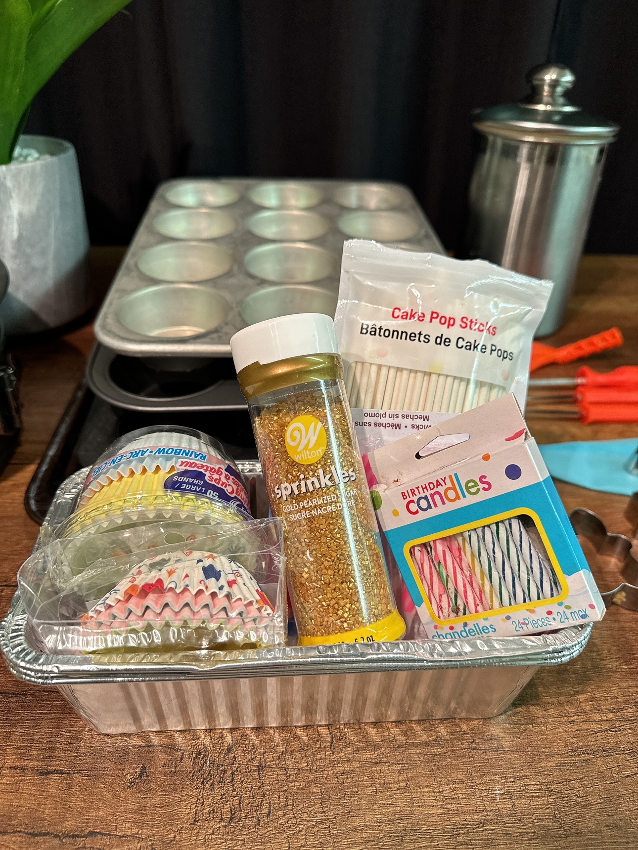 MOVING SALE: BAKE STUFF (TAKE ALL FOR 75$)