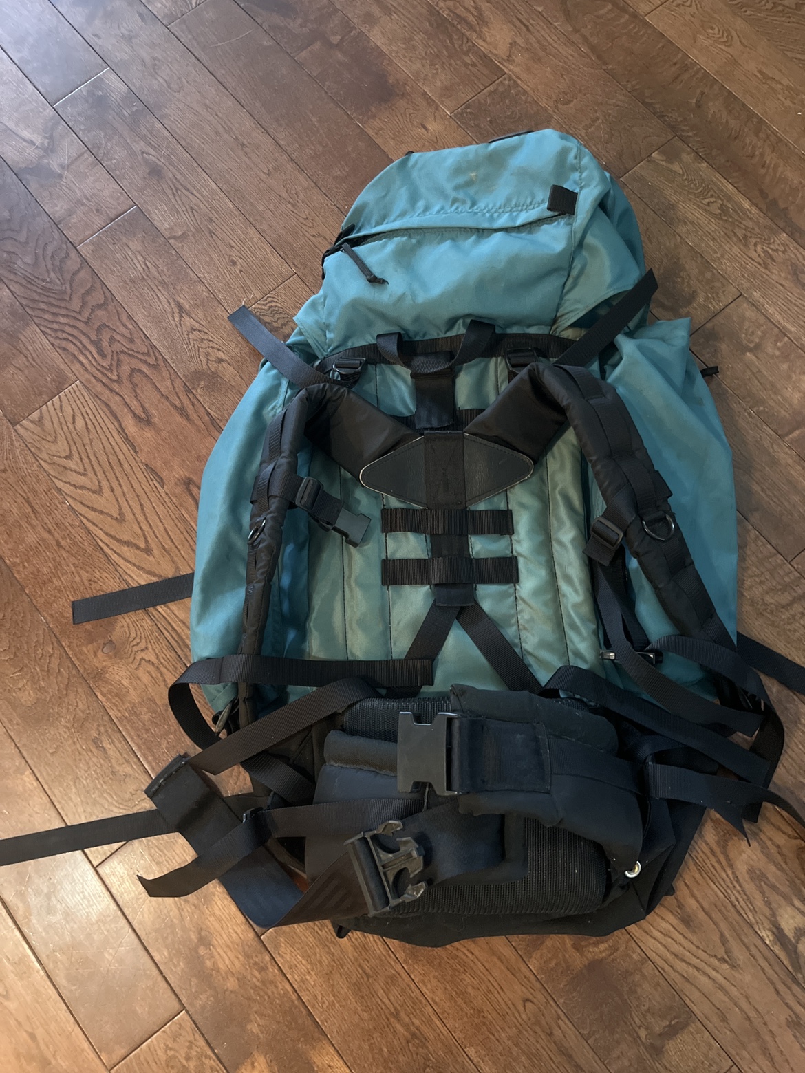 Hiking backpack - photo 2