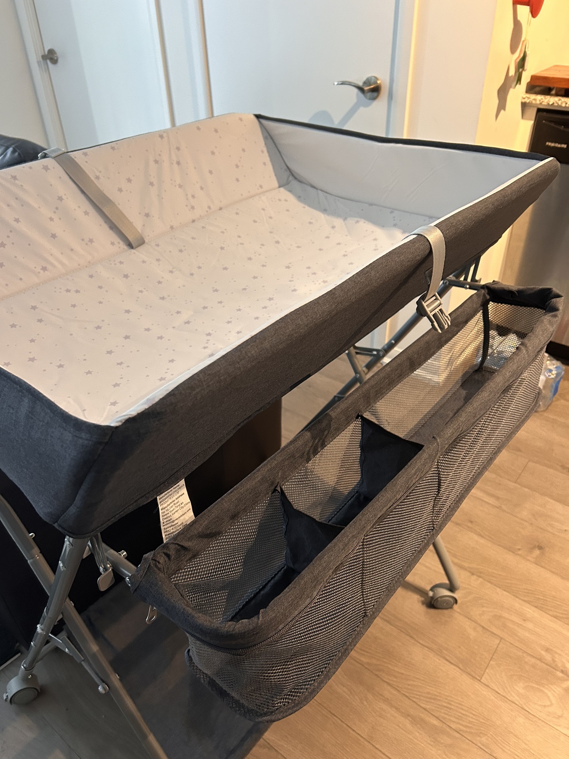 Baby diaper changing table - photo 4