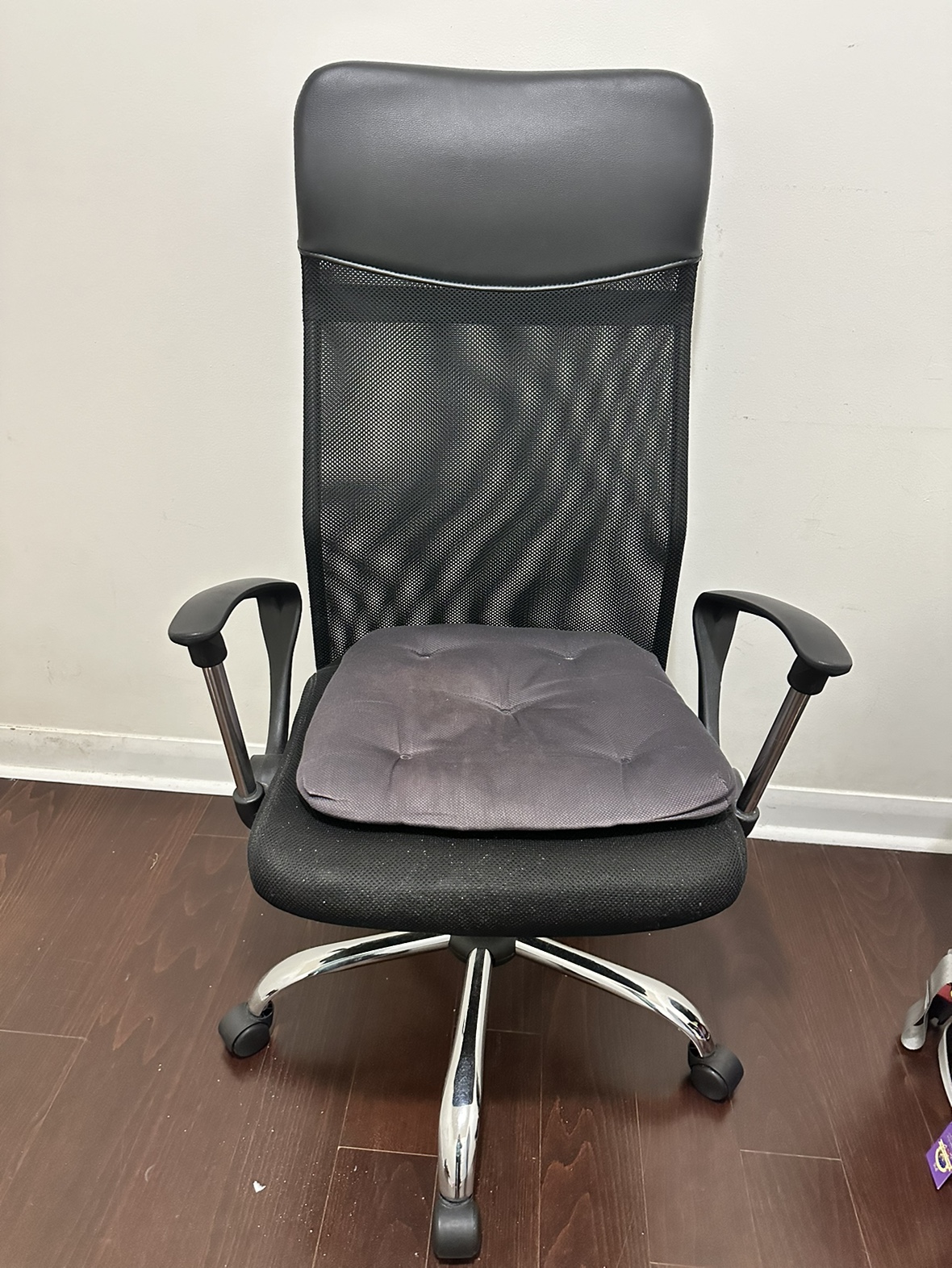 Office Chair - photo 2