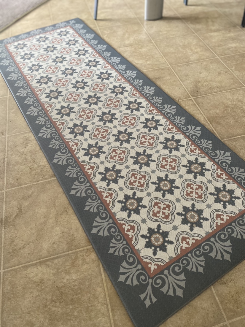 Padded mat, comfort for you back. thumbnail