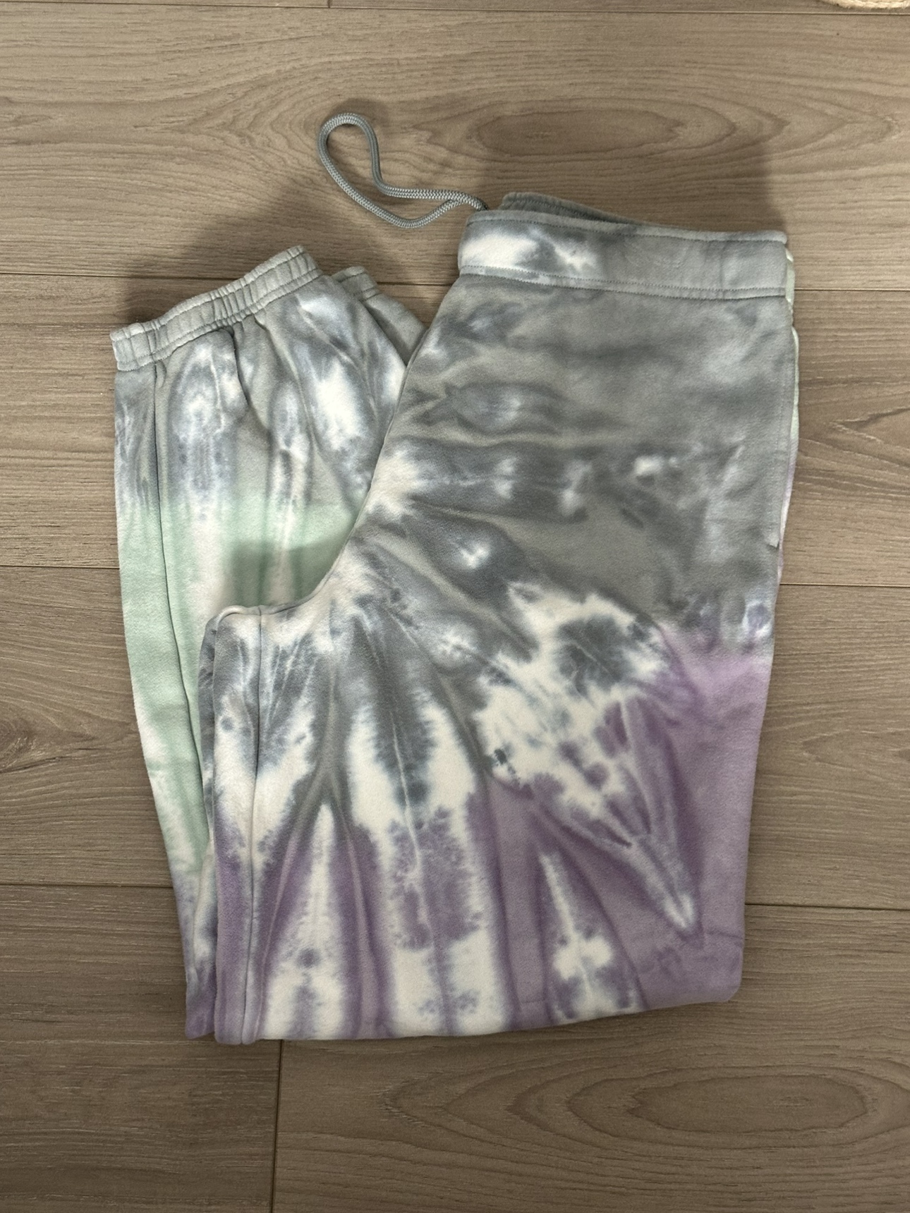 Aritzia TNA cozy AF mega tye-dye joggers