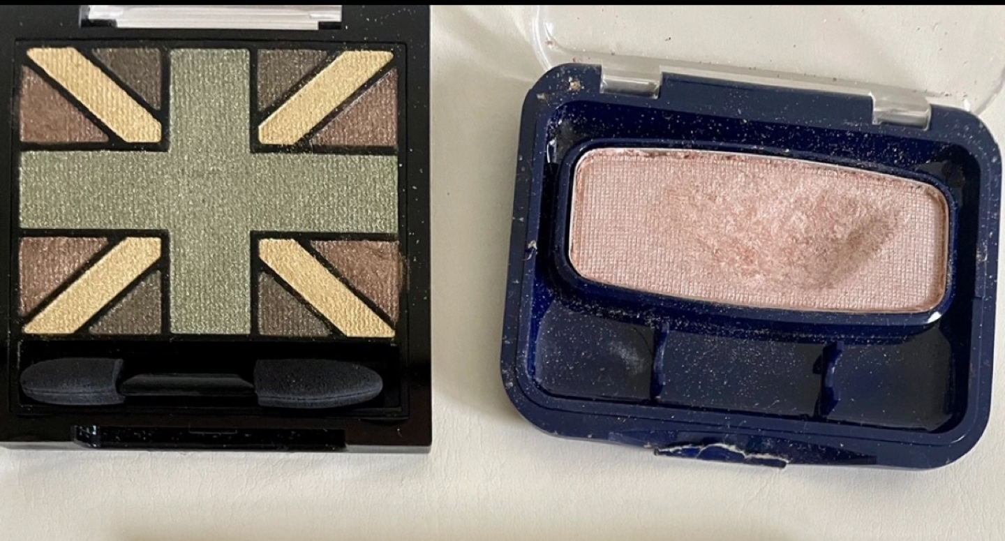 MAKEUP LOT eyeshadow palettes image indicator(3)