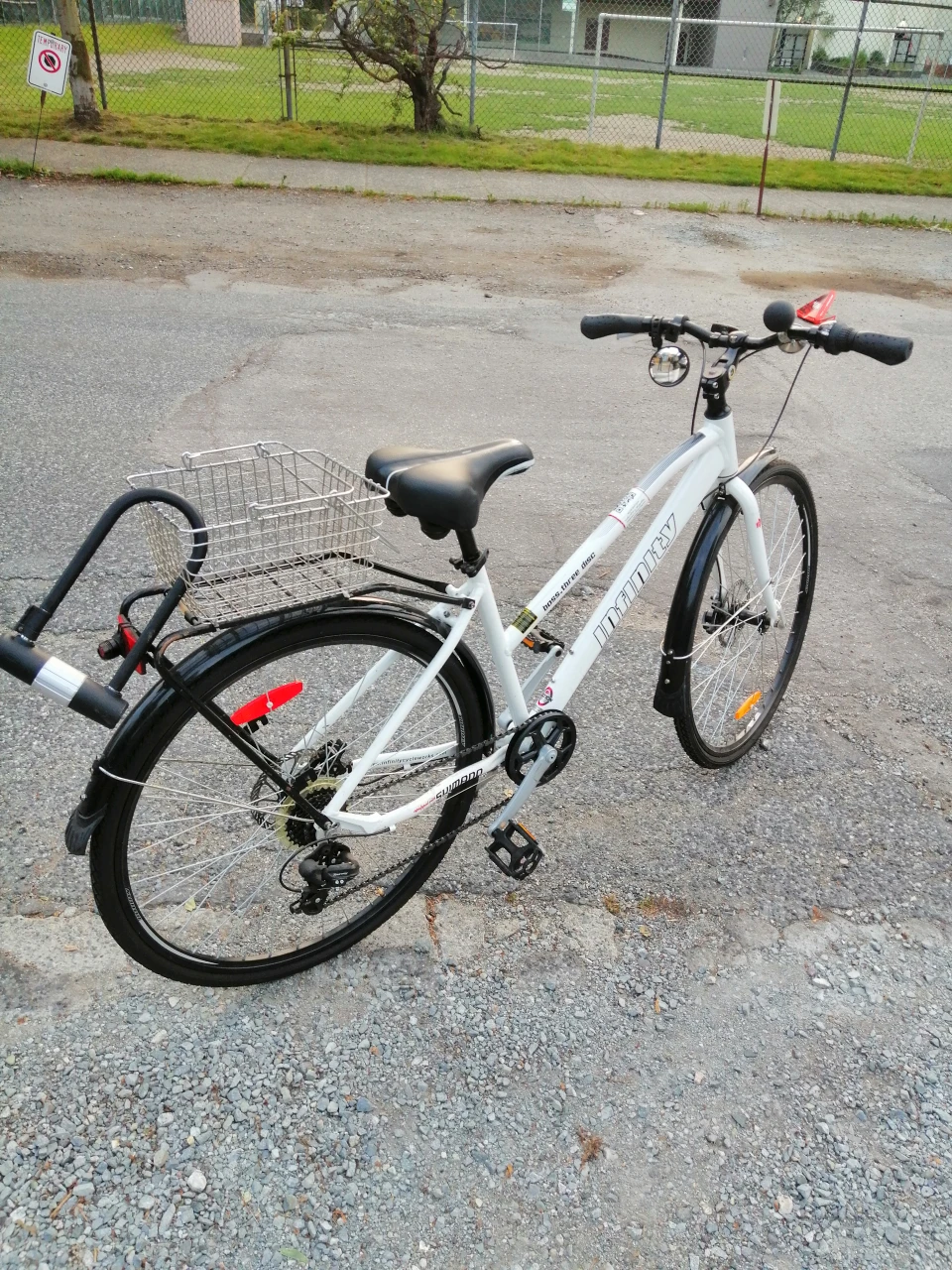 White Infinity bicycle - photo 3