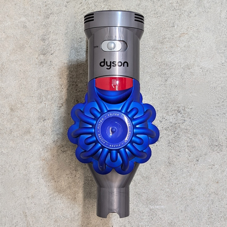 Dyson V7 Vacuum.  Deep cleaned and UV sanitized. image indicator(2)