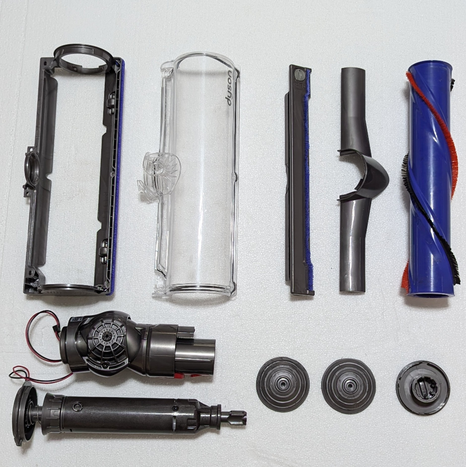 Dyson V7 Vacuum.  Deep cleaned and UV sanitized. image indicator(7)