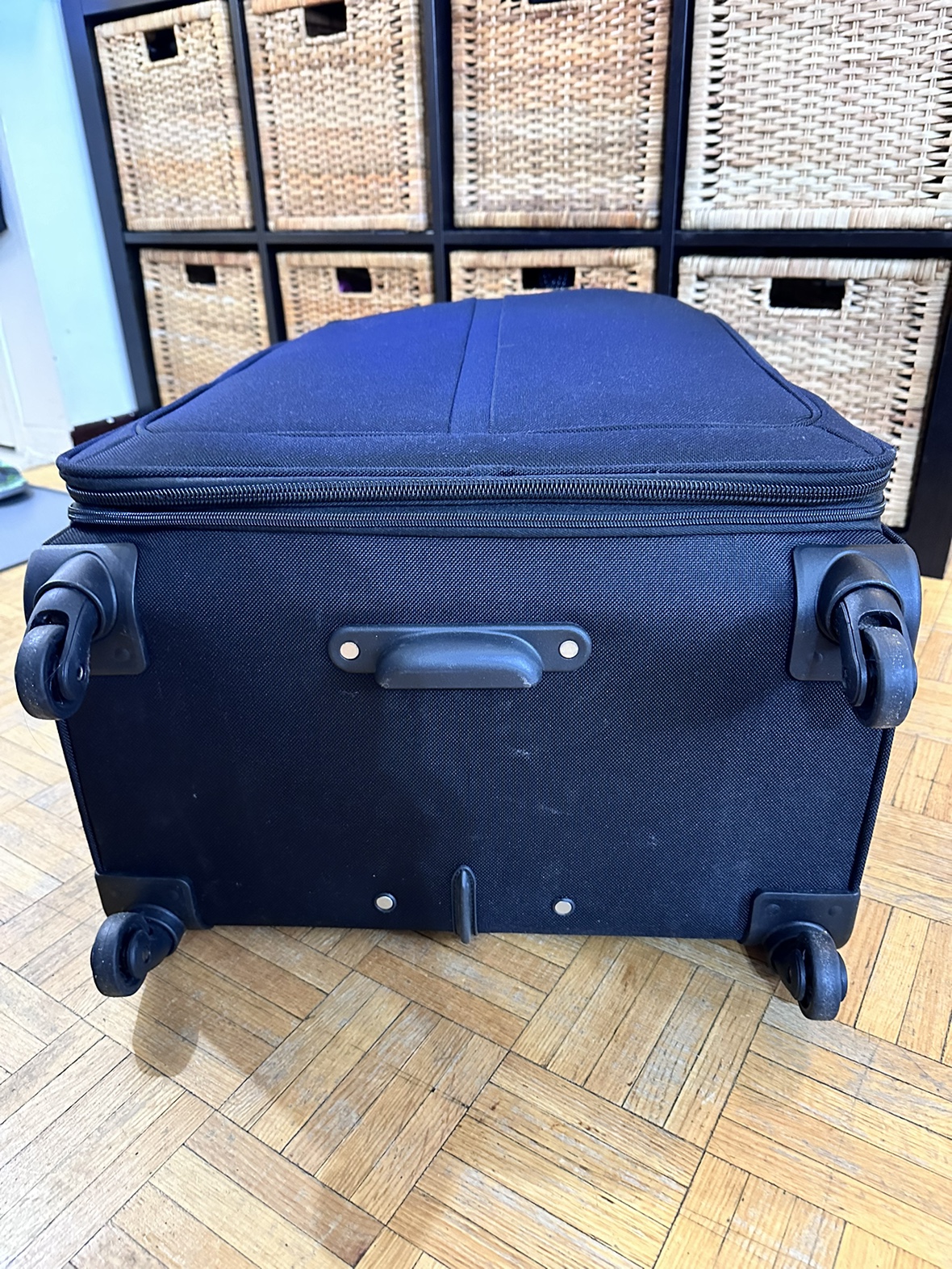 Large Black 4 Wheeler Lightweight Check In Luggage - photo 4