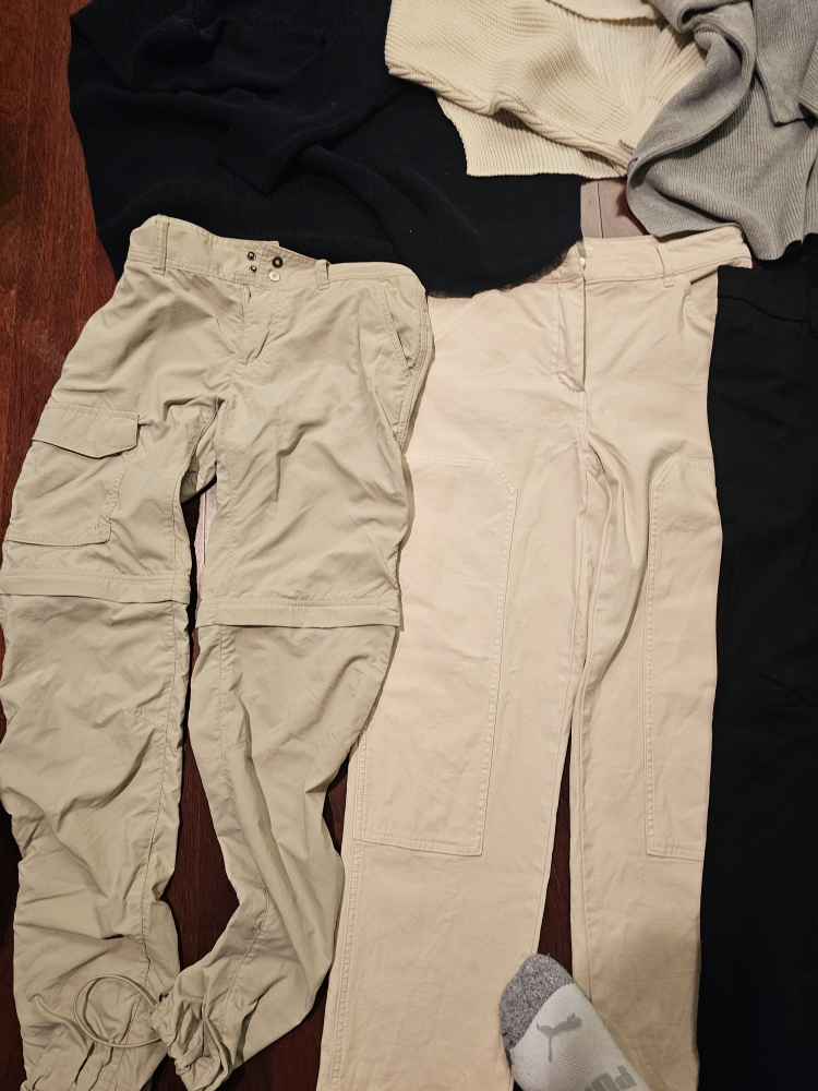 Women's pants and knits 12pcs (most NEW) - photo 3