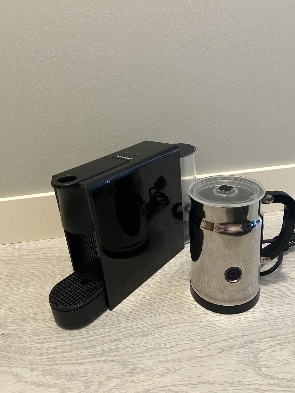 Nespresso espresso machine and milk frother