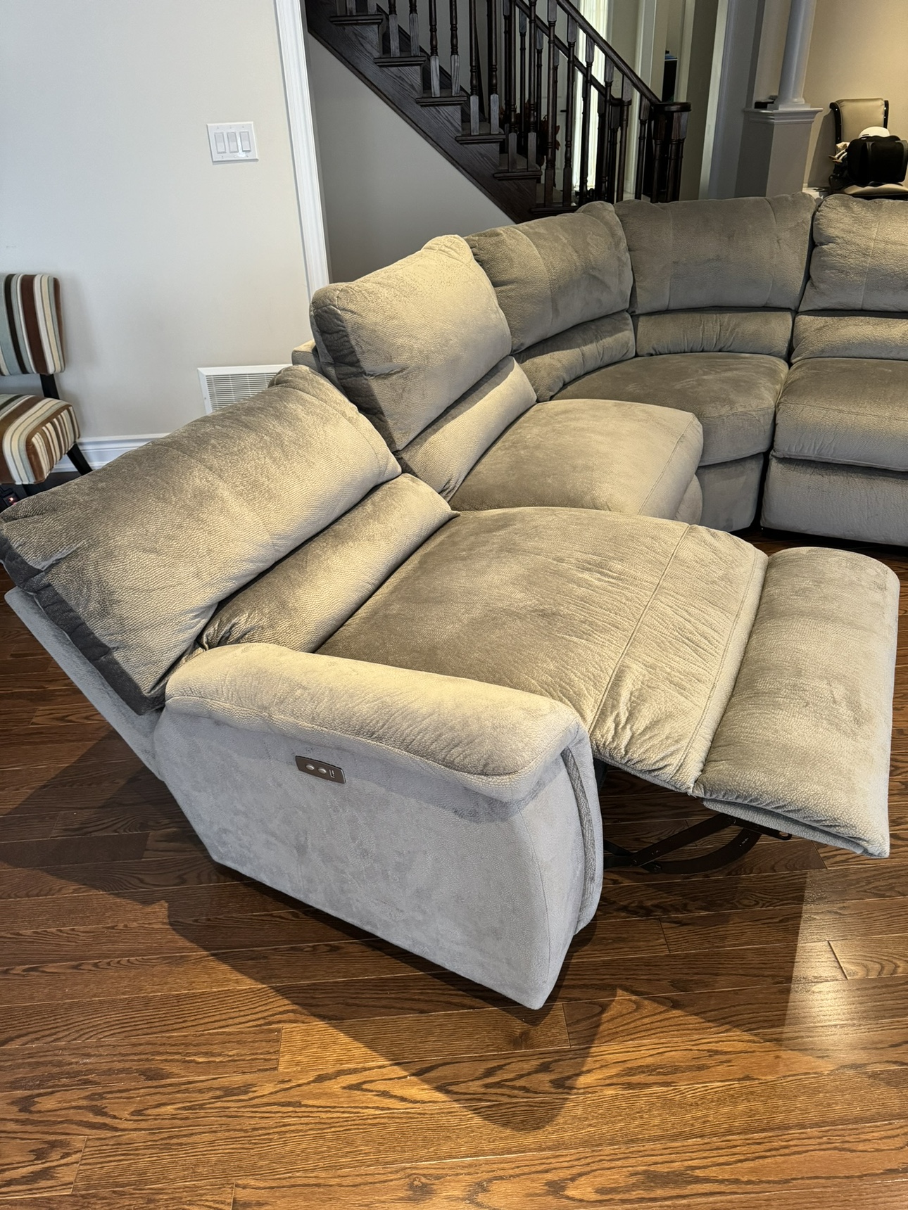 Cozy and Stylish Gray Sectional Sofa with Recliners for Sale! - photo 2