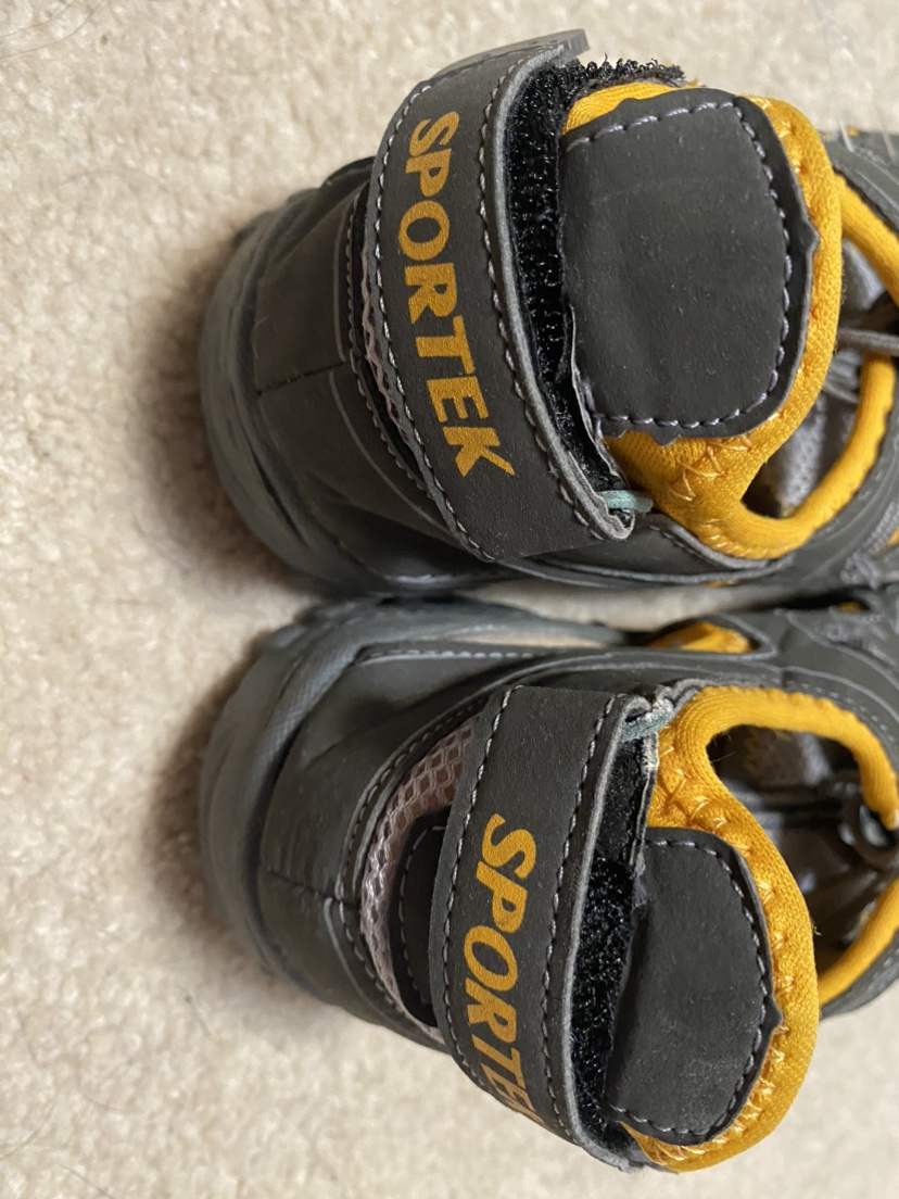 Sportek sandals lightly used size 4 image indicator(3)