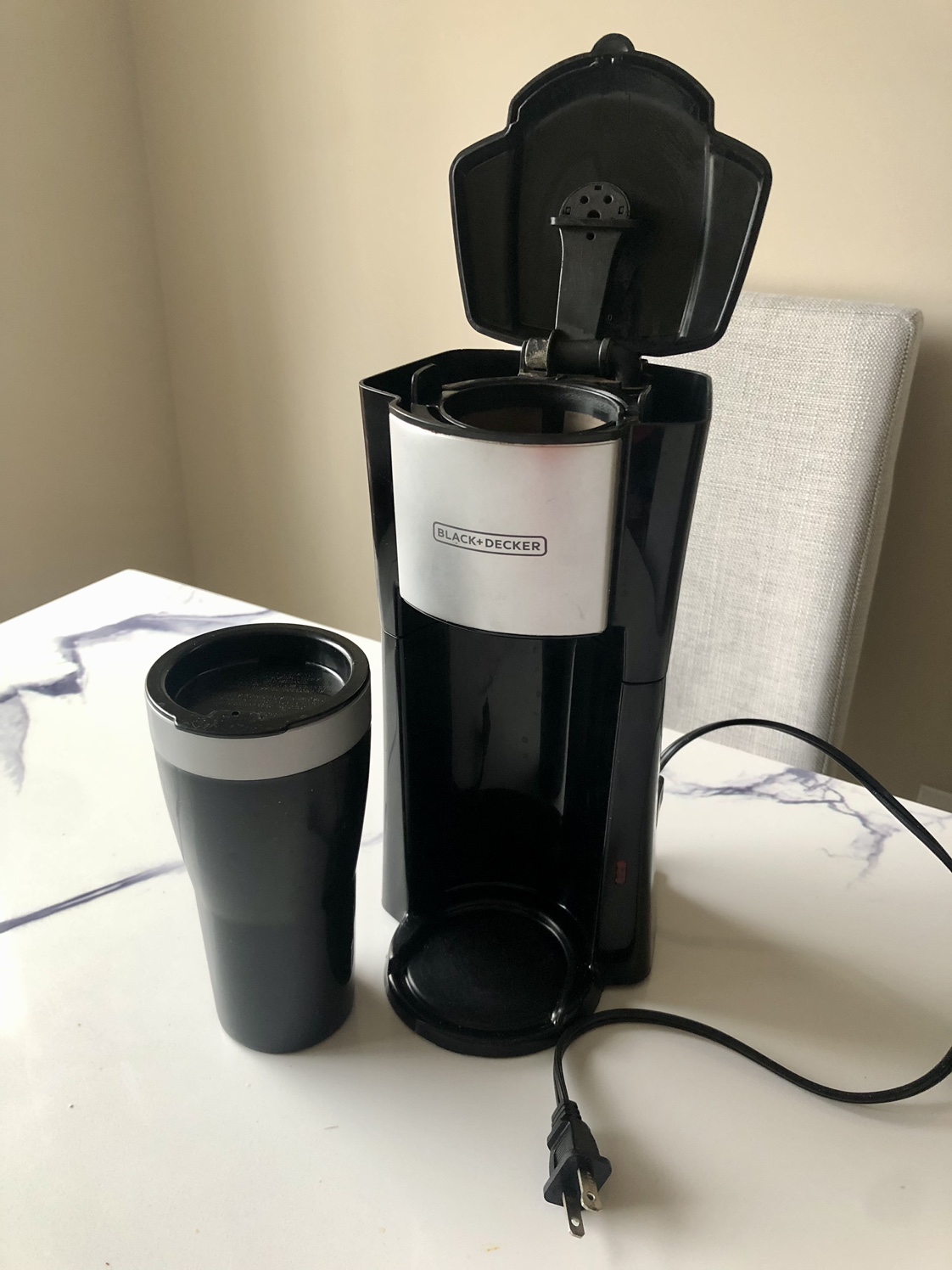 Black+Decker single-serve coffee maker - photo 2