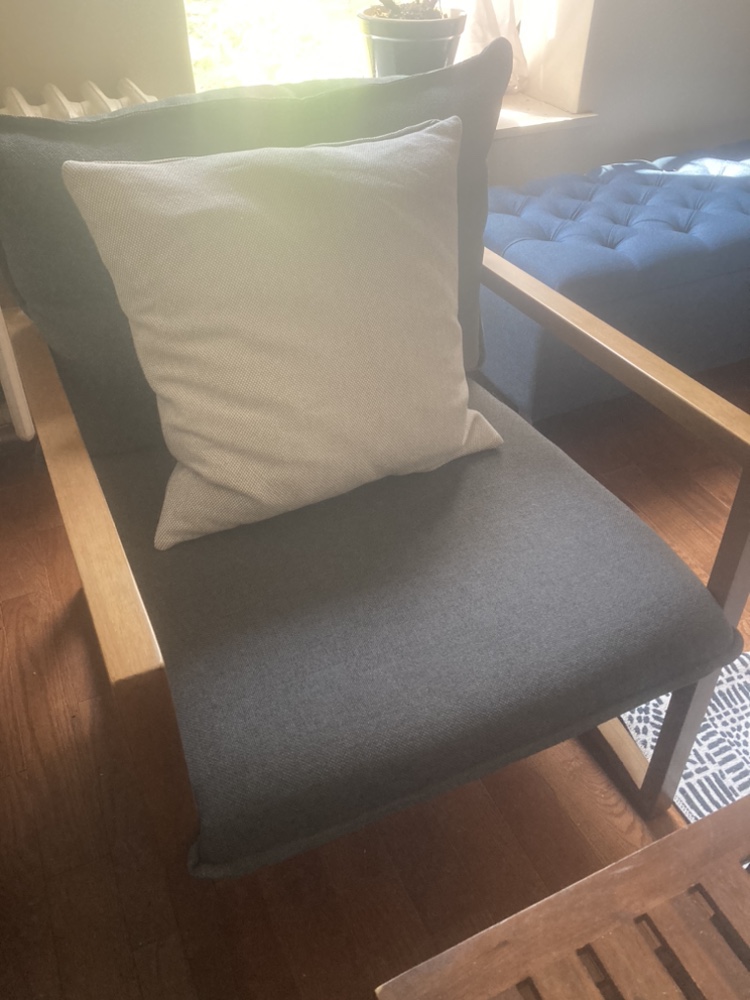 Accent chair from Target - photo 3