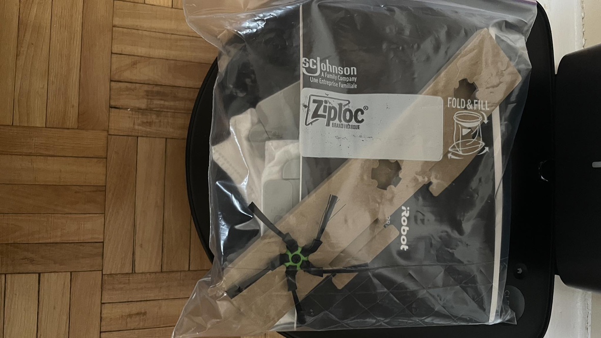 Roomba® s9+ Self-Emptying Robot Vacuum - photo 2