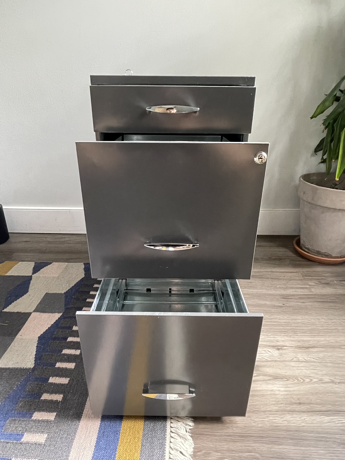 File Cabinet - photo 4