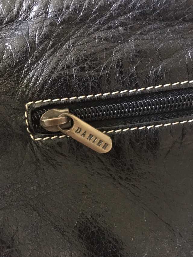 Vintage Danier shoulder purse image indicator(5)