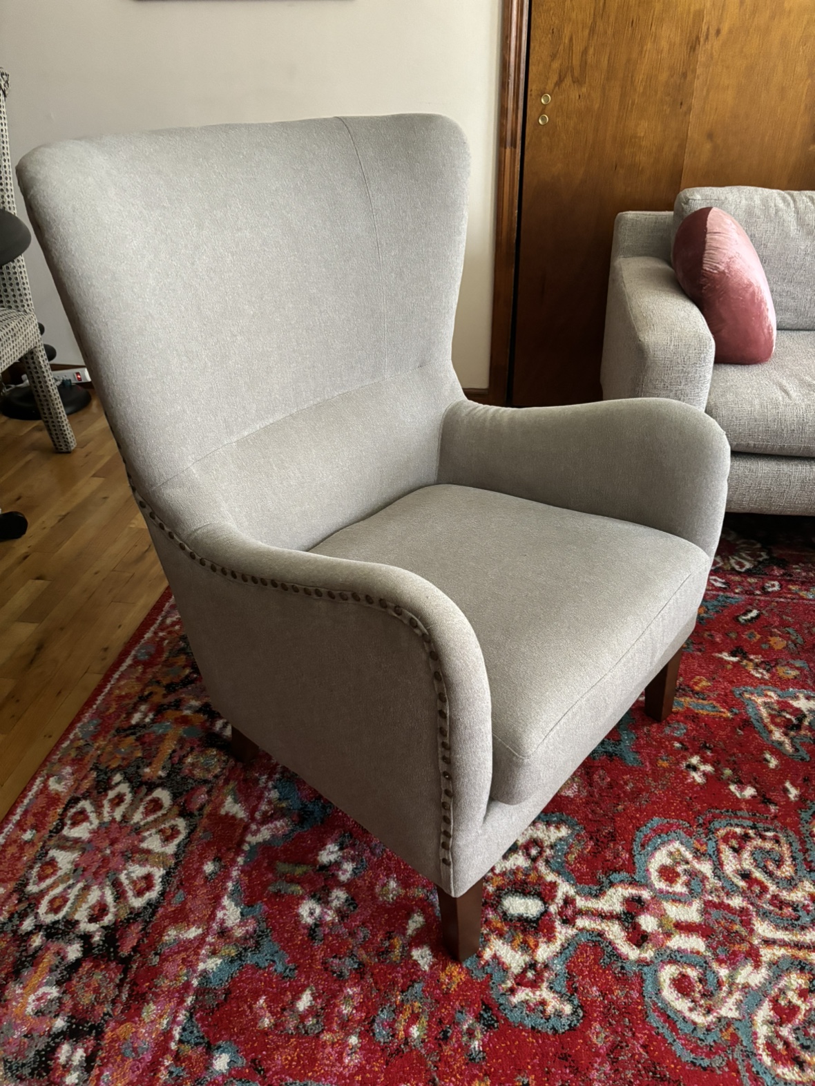 Wingback gray chair - photo 2