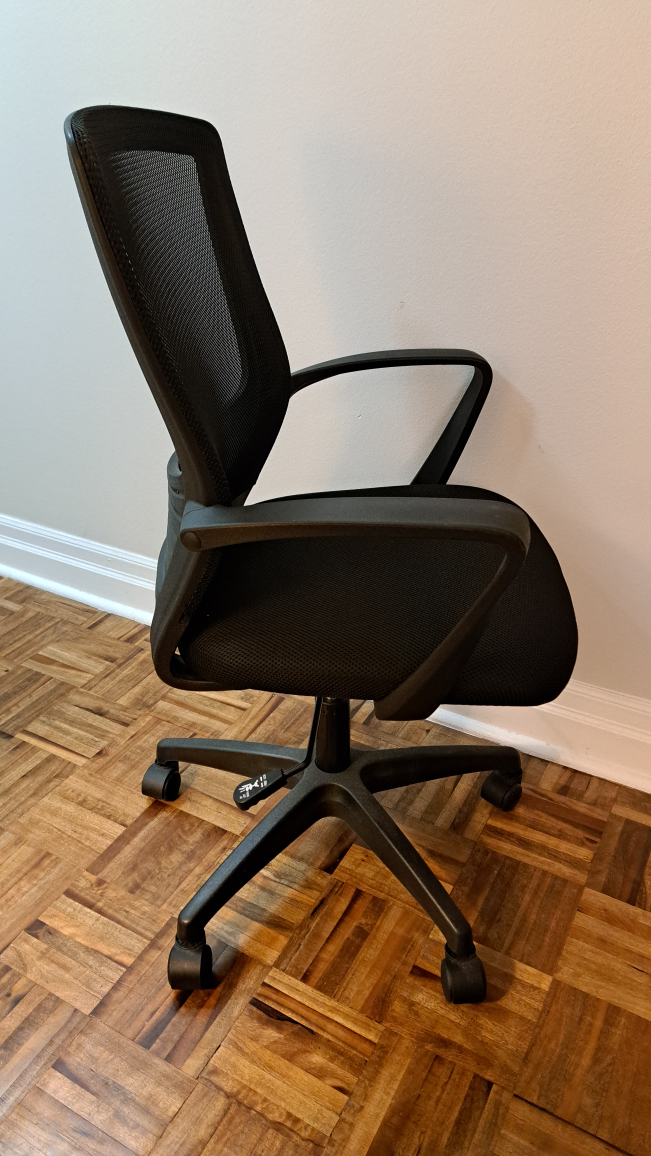 Like-New Office Chair - photo 4