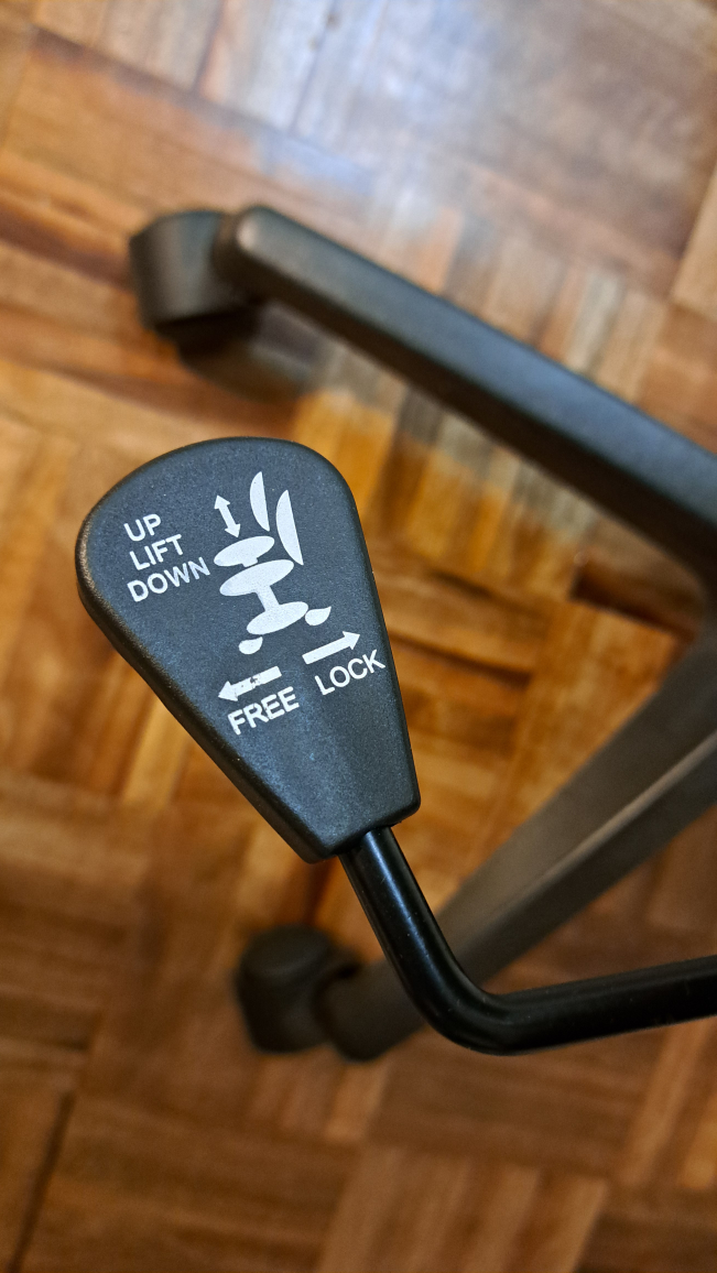 Like-New Office Chair - photo 5