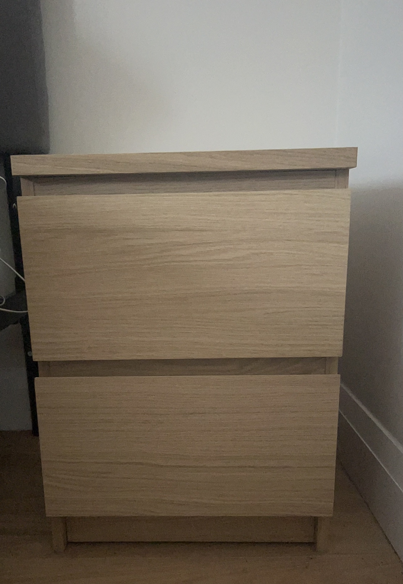 Malm 2 Dresser Draw