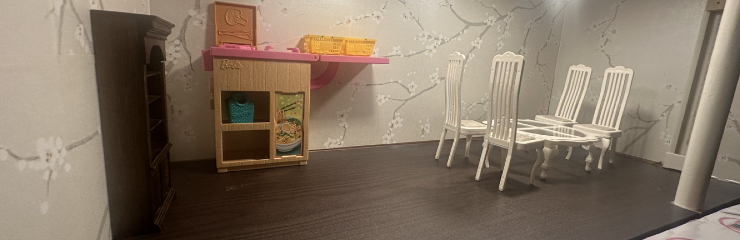 Dollhouse for barbie dolls - photo 4