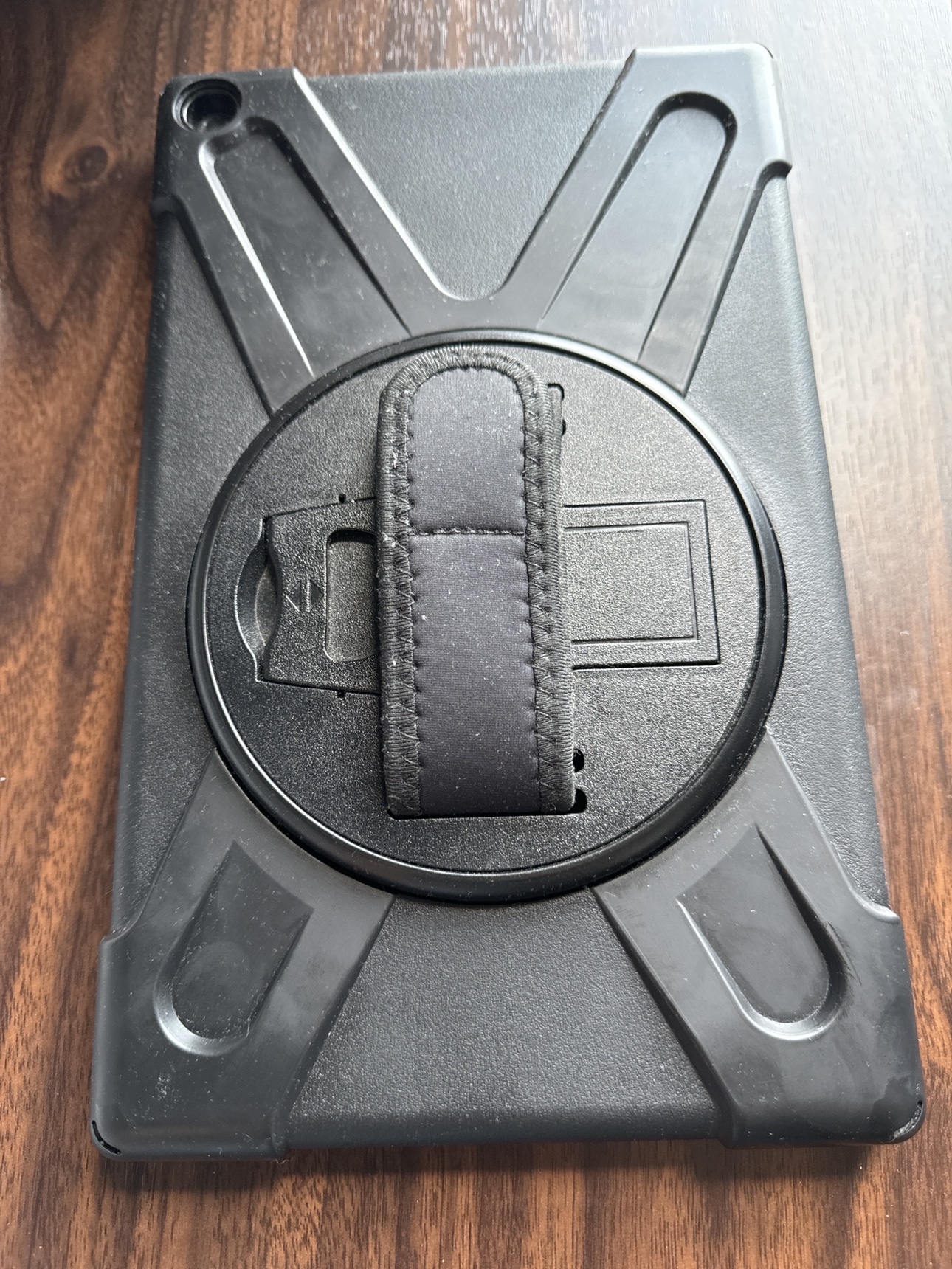 Amazon Fire HD 10 tablet with case - photo 2