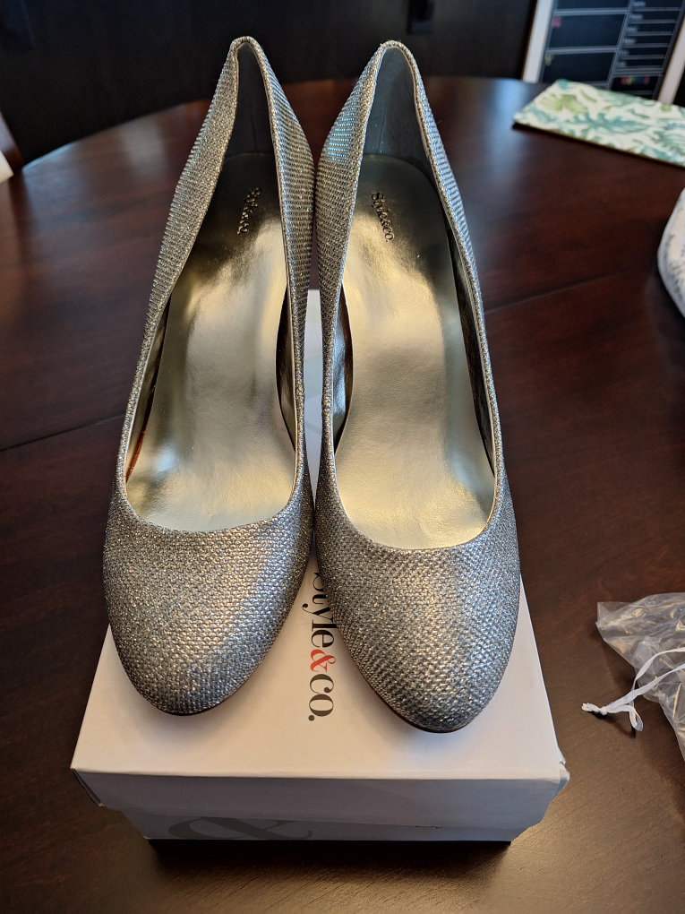 Silver heels size 11 M women new in box thumbnail